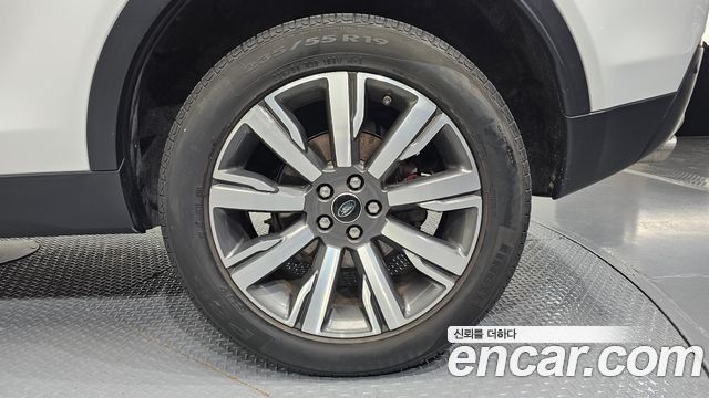 Land Rover Discovery Sport 2.0 TD4 HSE Luxury 2018 — фото 21