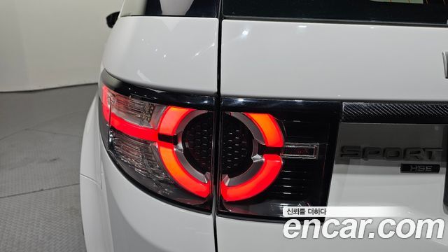 Land Rover Discovery Sport 2.0 TD4 HSE Luxury 2018 — фото 23