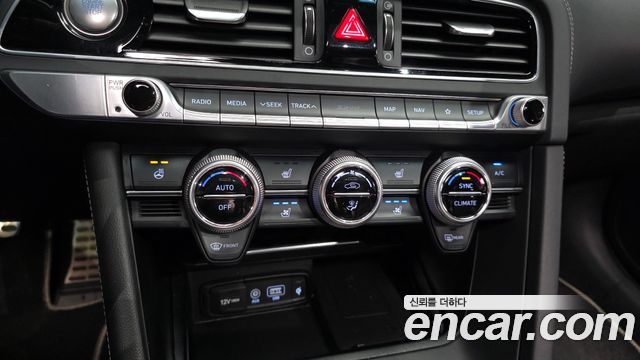 Genesis G70 3.3T Sport AWD Advanced 2018 — фото 21