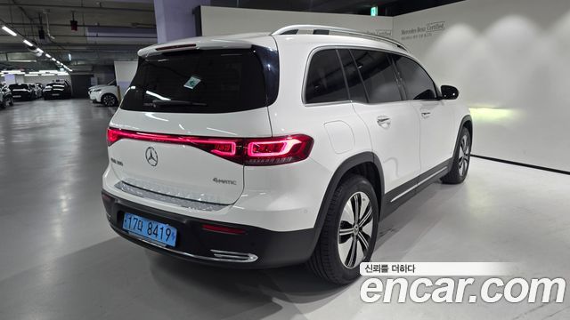 Mercedes-Benz EQB (X243) EQB300 4MATIC 2024 — фото 4