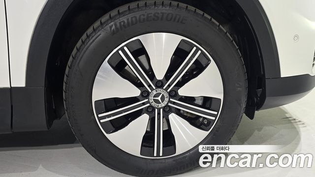 Mercedes-Benz EQB (X243) EQB300 4MATIC 2024 — фото 5