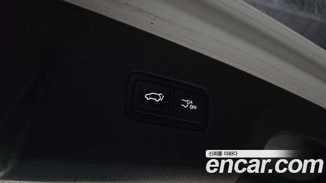 Kia Carnival (IV) Gasoline 9-Seater Noblesse 2023 — фото 20