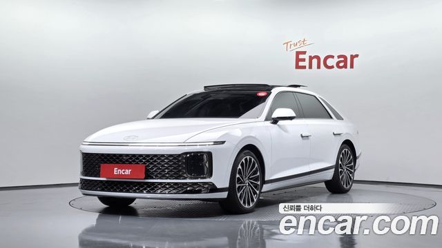 Hyundai Grandeur Hybrid (GN7) Calligraphy 2025 — фото 1