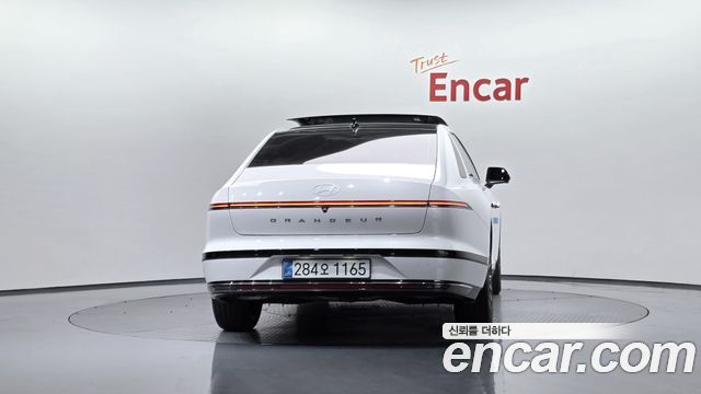Hyundai Grandeur Hybrid (GN7) Calligraphy 2025 — фото 4