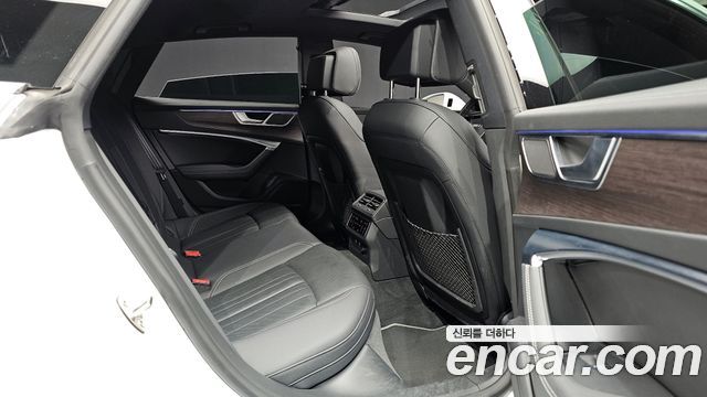 Audi A7 (4K) 45 TDI Quattro Premium 2022 — фото 12