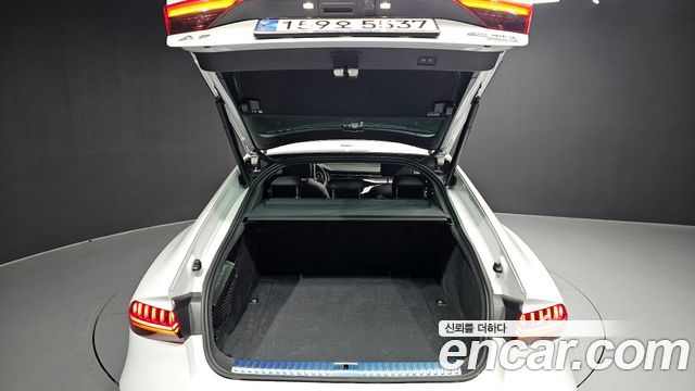 Audi A7 (4K) 45 TDI Quattro Premium 2022 — фото 20
