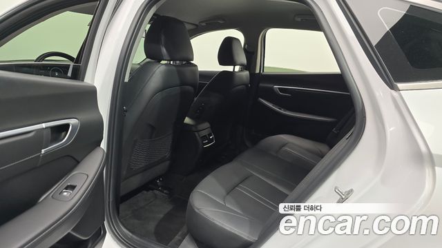 Hyundai Sonata The Edge (DN8) 2.0 Exclusive 2024 — фото 11