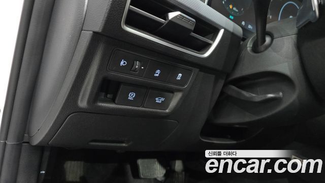 Hyundai Sonata The Edge (DN8) 2.0 Exclusive 2024 — фото 16