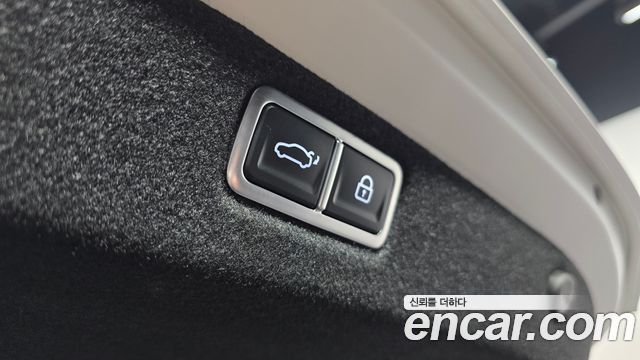 Hyundai Sonata The Edge (DN8) 2.0 Exclusive 2024 — фото 20