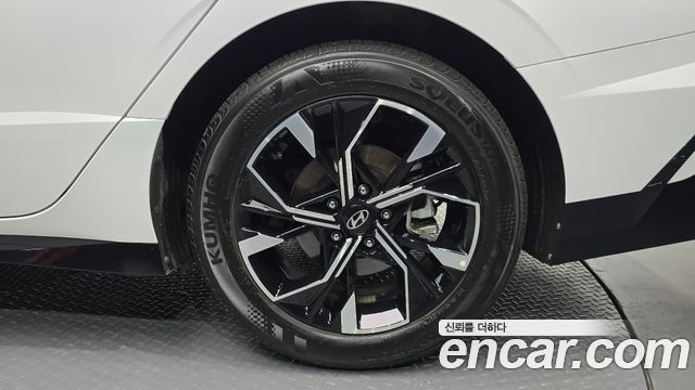 Hyundai Sonata The Edge (DN8) 2.0 Exclusive 2024 — фото 21