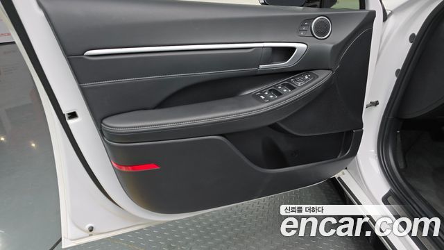 Hyundai Sonata The Edge (DN8) 2.0 Exclusive 2024 — фото 24