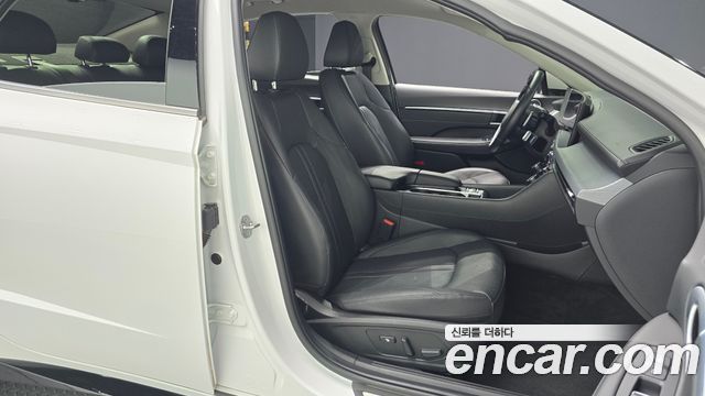 Hyundai Sonata The Edge (DN8) 2.0 Exclusive 2024 — фото 26