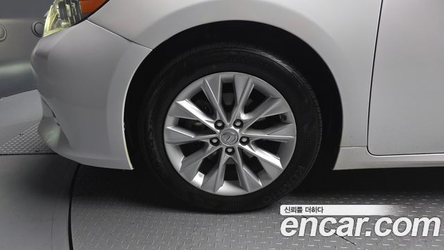 Lexus ES300h Supreme XV60 2014 — фото 5