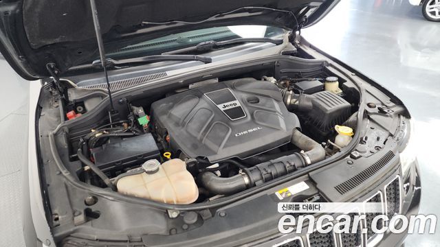 Jeep Grand Cherokee 3.0 Diesel Overland WK2 2014 — фото 6