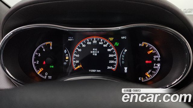 Jeep Grand Cherokee 3.0 Diesel Overland WK2 2014 — фото 8