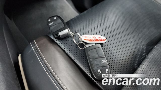 Jeep Grand Cherokee 3.0 Diesel Overland WK2 2014 — фото 16
