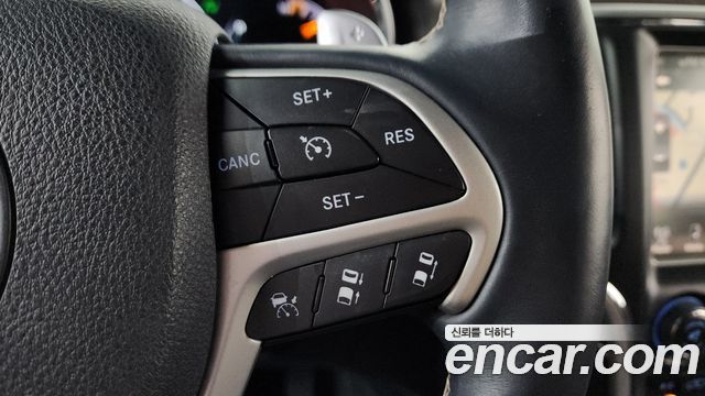 Jeep Grand Cherokee 3.0 Diesel Overland WK2 2014 — фото 17