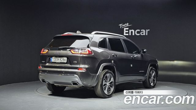Jeep Cherokee (KL) 3.2 Overland AWD 2021 — фото 2