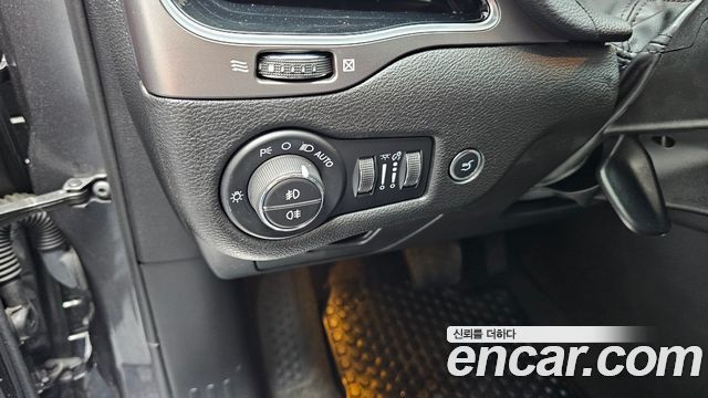 Jeep Cherokee (KL) 3.2 Overland AWD 2021 — фото 17