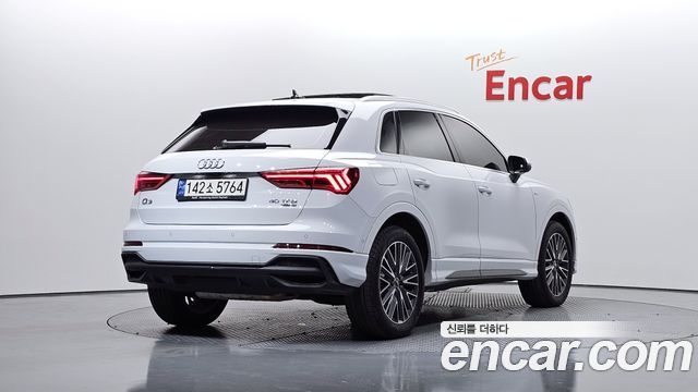 Audi Q3 (F3) 40 TFSI Quattro Premium 2024 — фото 2