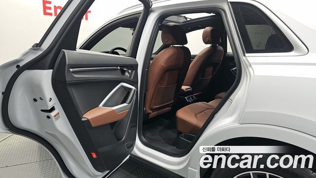Audi Q3 (F3) 40 TFSI Quattro Premium 2024 — фото 16