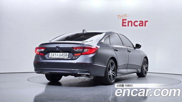 Honda Accord (X) 2.0 Hybrid Touring 2021 — фото 2