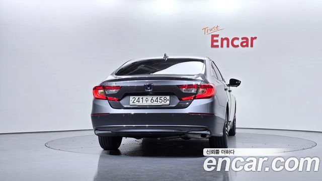 Honda Accord (X) 2.0 Hybrid Touring 2021 — фото 4