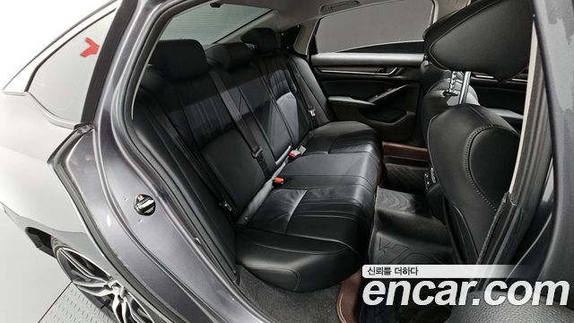 Honda Accord (X) 2.0 Hybrid Touring 2021 — фото 11