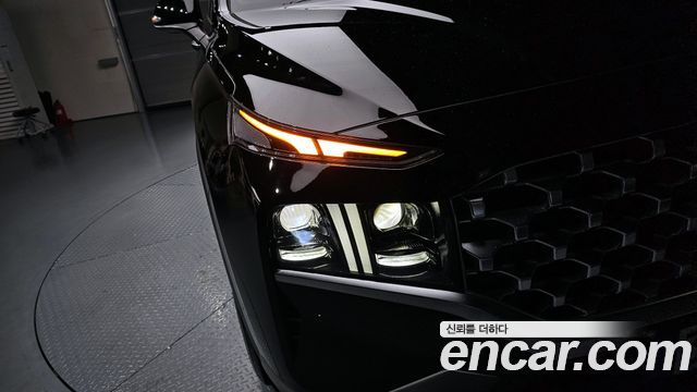 Hyundai Santa Fe Diesel 2.2 2WD Prestige 2021 — фото 28