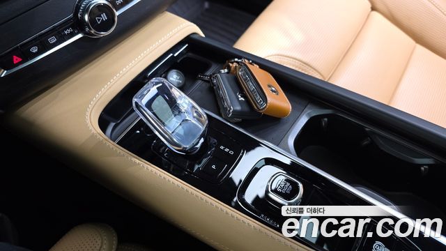 Volvo XC90 (II) B6 Ultimate Bright 2024 — фото 9