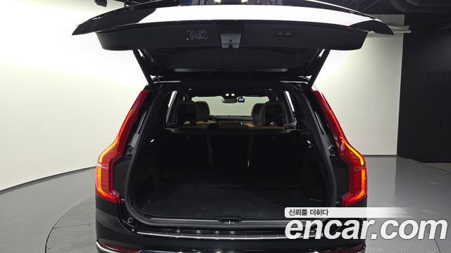 Volvo XC90 (II) B6 Ultimate Bright 2024 — фото 20