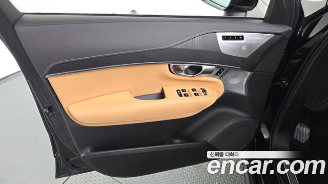 Volvo XC90 (II) B6 Ultimate Bright 2024 — фото 24