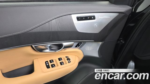 Volvo XC90 (II) B6 Ultimate Bright 2024 — фото 27