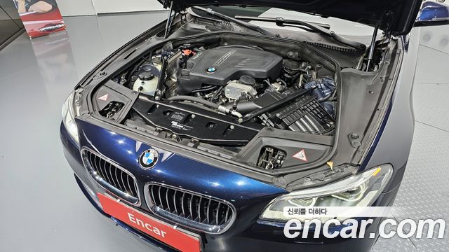 BMW 5 Series (F10) 528i Luxury 2014 — фото 6