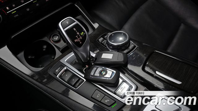 BMW 5 Series (F10) 528i Luxury 2014 — фото 9