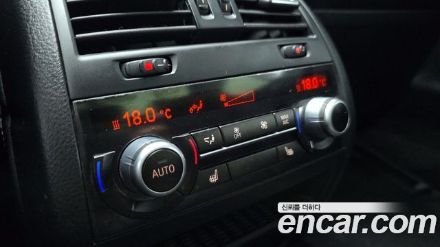 BMW 5 Series (F10) 528i Luxury 2014 — фото 18