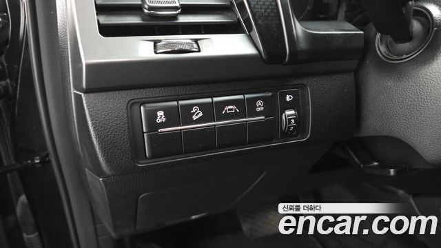 KG Mobility (SsangYong) Rexton Sports Khan Diesel 2.2 4WD Prestige 2022 — фото 17