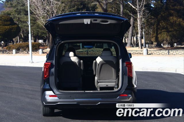 Kia Carnival (IV) Diesel 9-Seater Hi Limousine Signature 2024 — фото 23