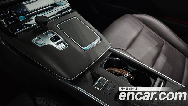 Hyundai Grandeur (IG) 2.5 Premium 2022 — фото 9