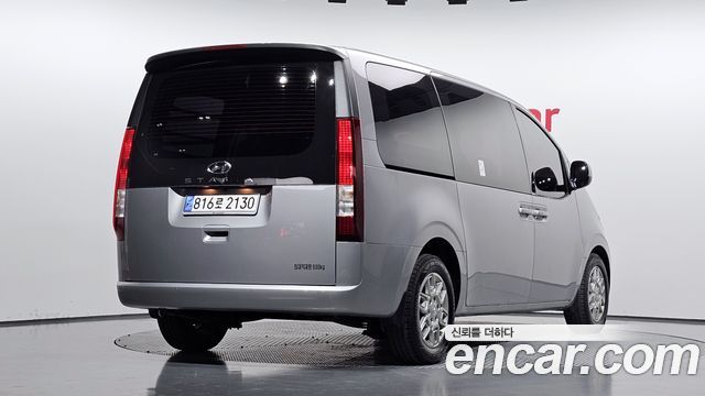 Hyundai Staria L3.5 Cargo 5-Seater Modern 2023 — фото 2