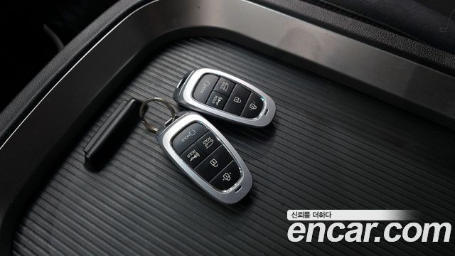 Hyundai Staria L3.5 Cargo 5-Seater Modern 2023 — фото 18