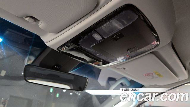 Hyundai Staria L3.5 Cargo 5-Seater Modern 2023 — фото 19