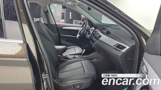 BMW X1 (F48) xDrive 20i Advantage 2020 — фото 11