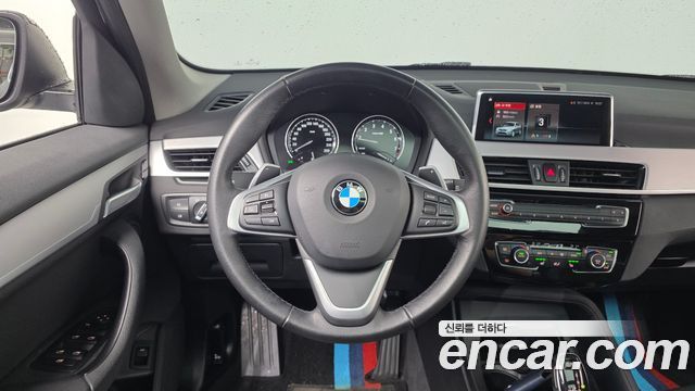 BMW X1 (F48) xDrive 20i Advantage 2020 — фото 13