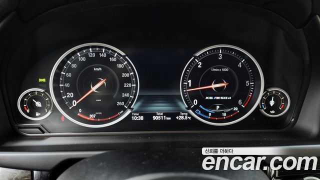 BMW X6 (F16) xDrive 40d 2016 — фото 8