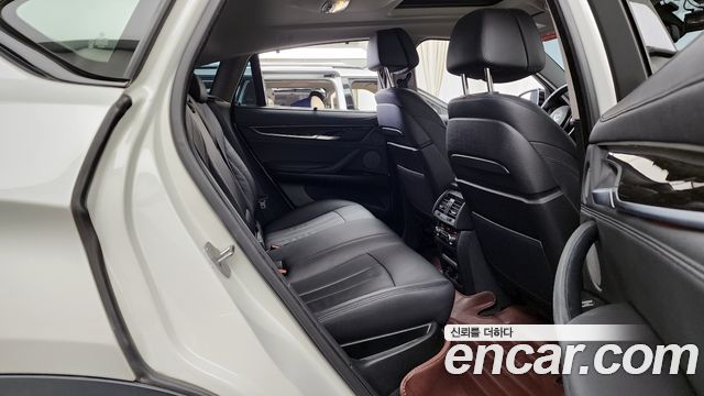 BMW X6 (F16) xDrive 40d 2016 — фото 16