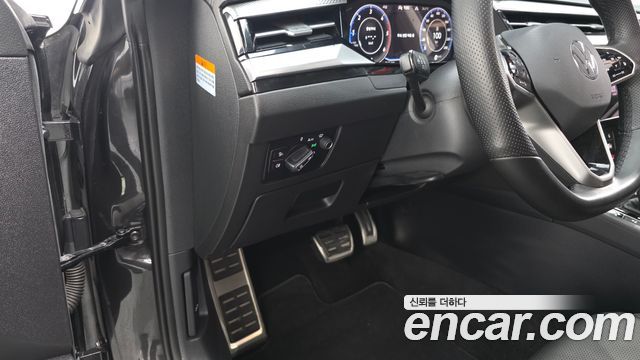 Volkswagen Arteon 2.0 TDI Prestige 2023 — фото 17