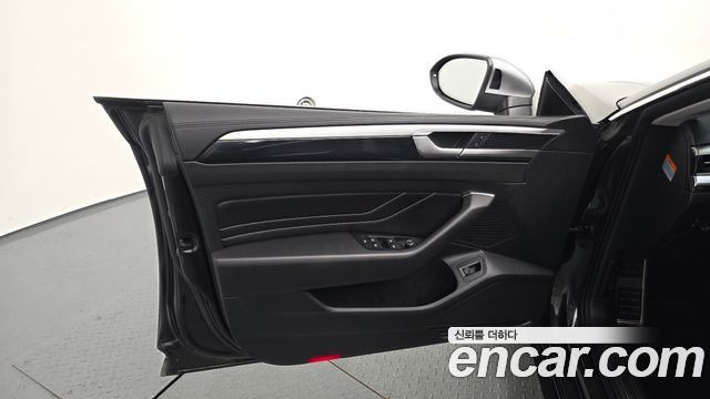 Volkswagen Arteon 2.0 TDI Prestige 2023 — фото 30