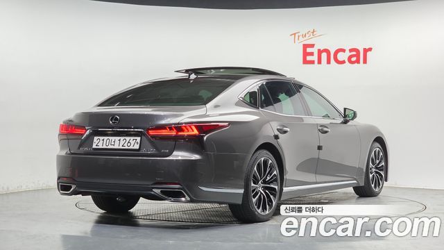 Lexus LS500 (V) 3.5 Luxury AWD 2021 — фото 2