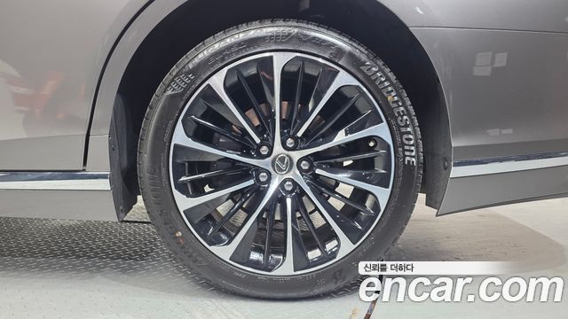 Lexus LS500 (V) 3.5 Luxury AWD 2021 — фото 21